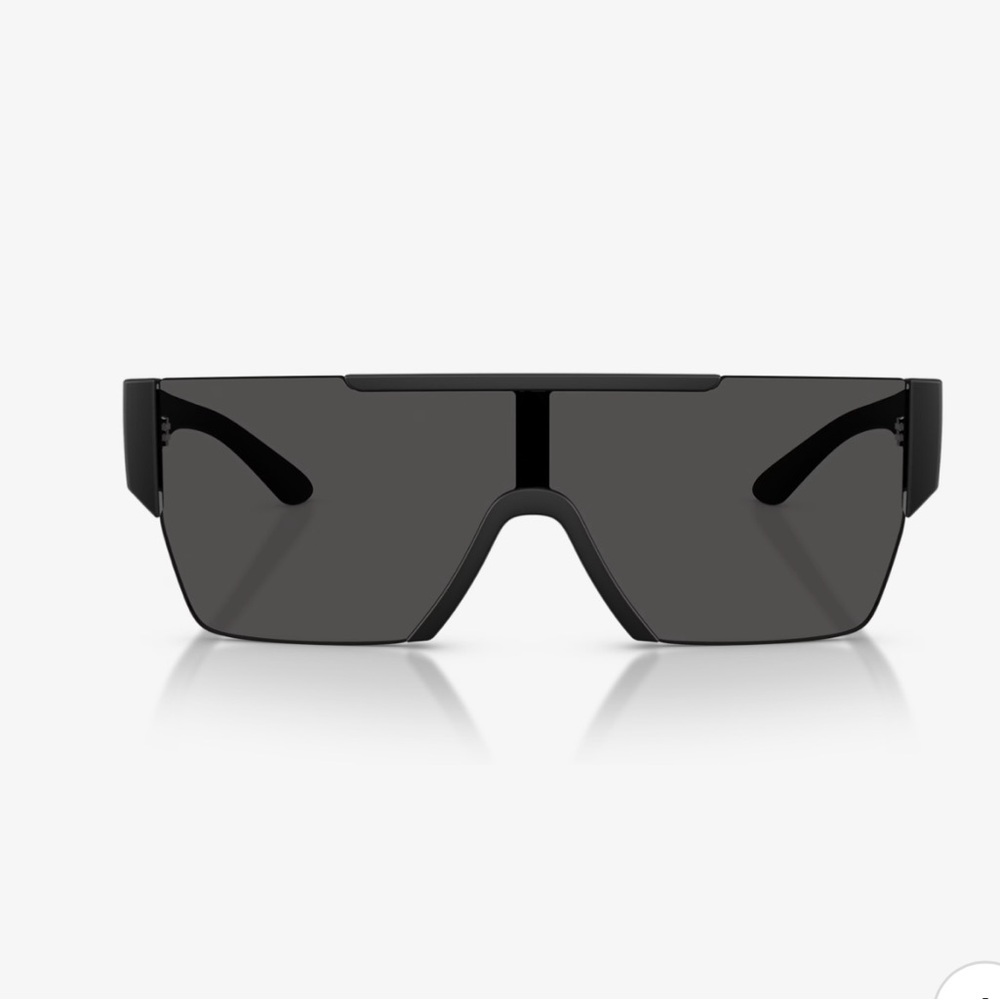 Stylish Black Oversized Sunglasses